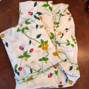 Utica Twin Set Flat & Fitted Sheet 1976 Strawberry Flower Ruffle